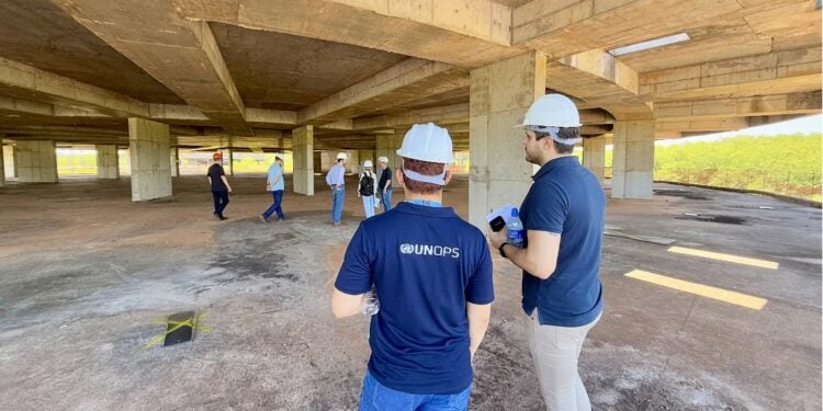 Equipe do UNOPS/ONU durante atividade nas obras do Campus Arandu. Foto: Fernanda Yumi/UNOPS