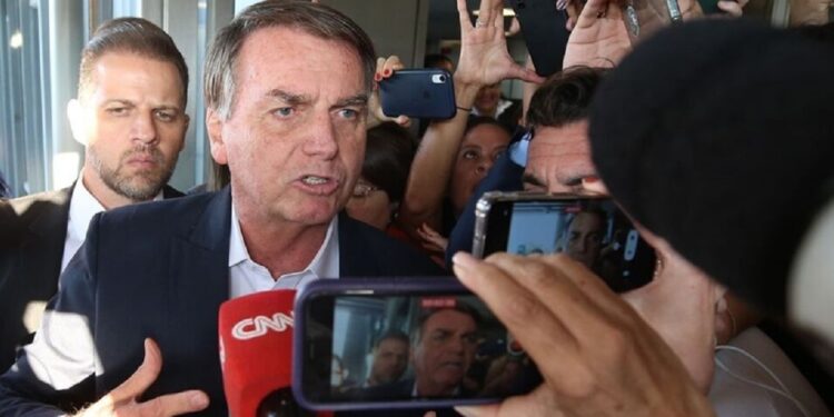 Bolsonaro em entrevista após a decisão do Supremo Foto: Lula Marques - Agência Brasil