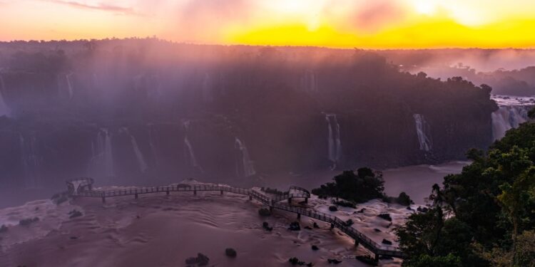 Nascer do Sol e Cataratas: Nilmar Fernando