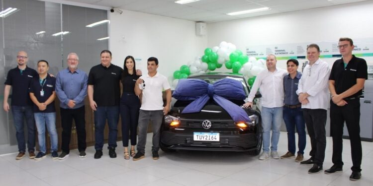 Cooperados foram sorteados após comprar consórcio e abrir poupança – foto divulgação