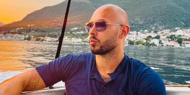 Andrew Tate é acusado de espalhar mensagens misóginas para seus milhões de seguidores. ( Twitter )