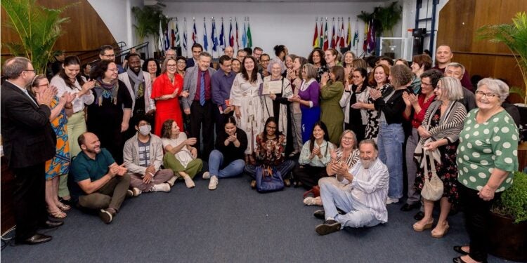 Diversas lideranças políticas, sociais e ambientais prestigiaram a homenagem