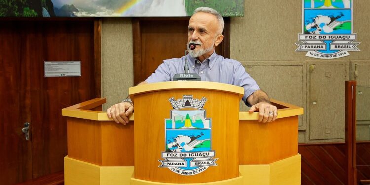 Jaime Nascimento, presidente do Observatório, durante audiência pública na Câmara de Vereadores – foto: Christian Rizzi/CMFI
