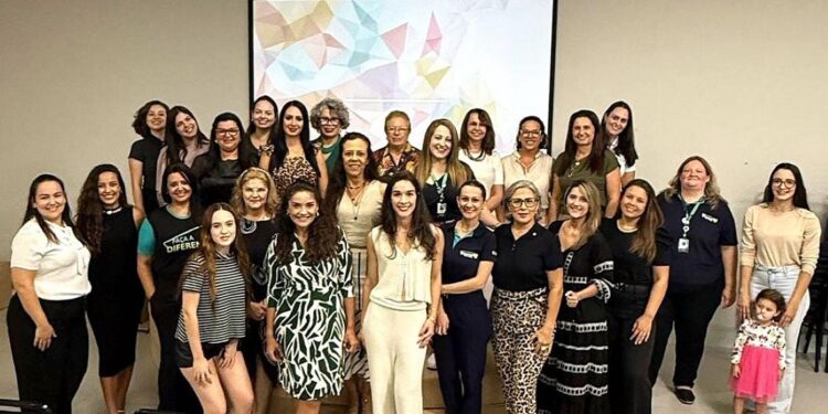 Sicoob promove o protagonismo, incentiva a liderança e fomenta a presença da mulher nos espaços de decisão – foto: divulgação