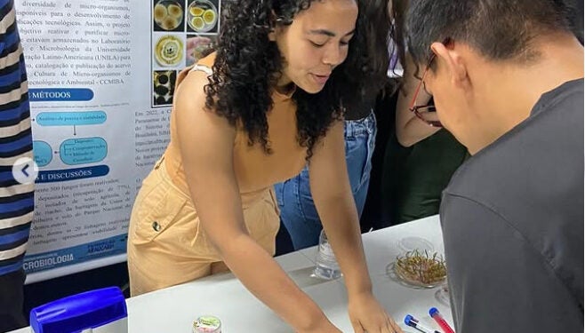 Estudantes da Unila no desenvolvimento dos projetos de Extensão. Foto: UNILA.