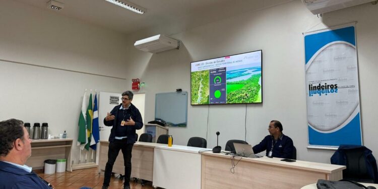 Apresentação no escritório da Itaipu em Santa Helena. Foto: Hericles Barbosa - Itaipu Binacional.