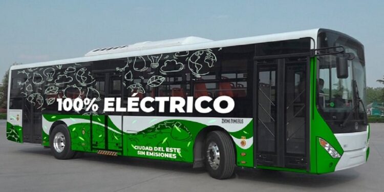 Início da circulação do ônibus elétrico em CDE. 2024. Foto: MCDE.