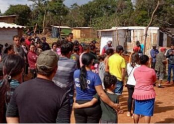 Entre as 112 famílias, há inúmeras crianças e idosos vivendo na Comunidade Lagoa Dourada, em Foz do Iguaçu - PR.
Foto: Defensoria Pública do Estado do Paraná. Foto: Defensoria Pública do Estado do Paraná