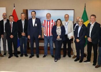Reunião discutiu o Plano de Desenvolvimento Trinacional. foto: divulgação.