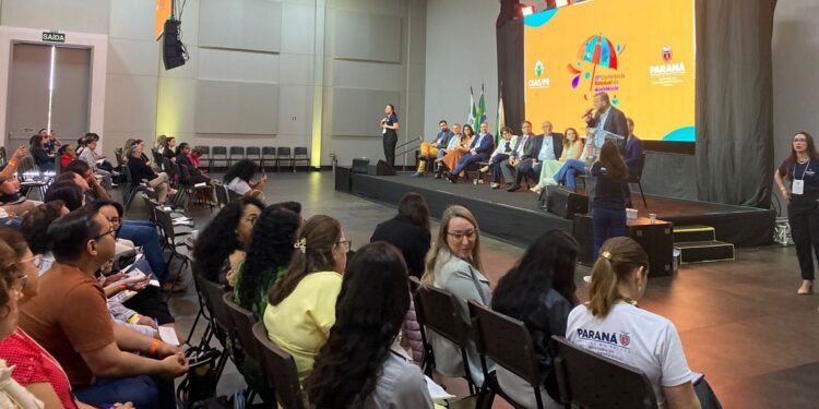 Conferência Estadual em Foz celebra 20 anos do sistema e define prioridades para os próximos 10 anos. Foto: SEDEF-PR