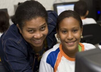 Com as políticas federais em fase de implementação, mais 38 mil escolas receberão energia, velocidade adequada e Wi-Fi. Foto: Geyson Magno