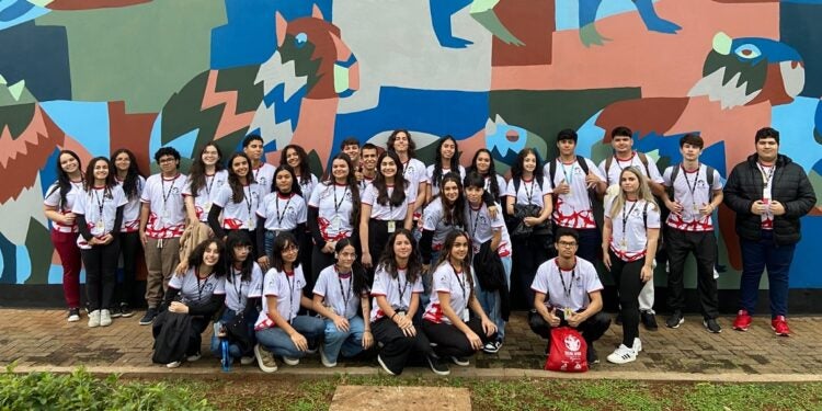 Jovens talentos vestem a camisa das empresas na 5ª Feira Jovem de Negócios Iguassu – foto divulgação