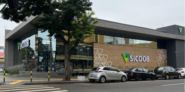 Ponto de atendimento do Sicoob Três Fronteiras: justiça financeira e desenvolvimento – foto divulgação/assessoria