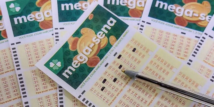 Ninguém acertou as seis dezenas no último concurso; apostas mínimas custam R$ 6. Foto: Rafa Neddermeyer/Agência Brasil