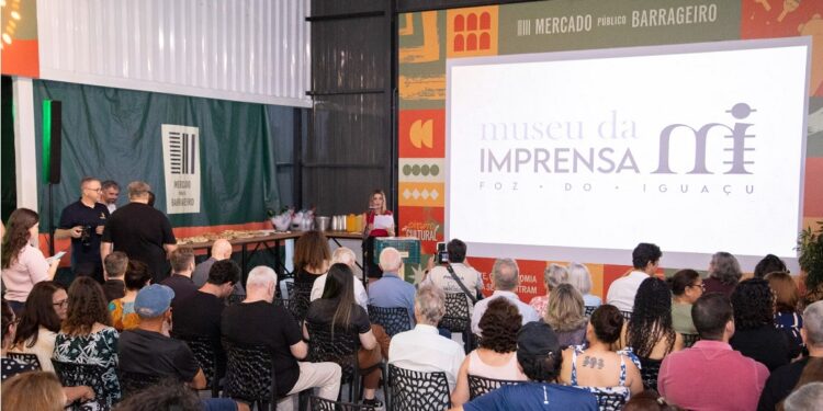 Lançamento do Museu da Imprensa de Foz do Iguaçu, acervo online para consulta gratuita — foto: Roberto Lemos