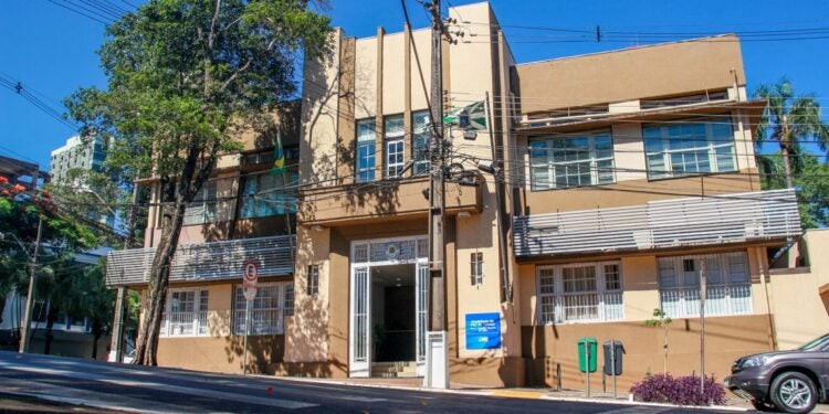 Lista de contemplados foi publicada no Diário Oficial, garantindo transparência ao processo. Prefeitura Municipal de Foz do Iguaçu