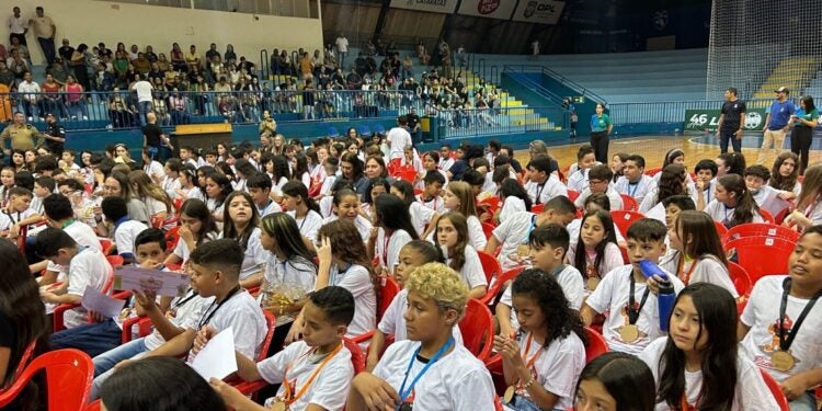Programa reforça prevenção às drogas com apoio da família e escola. Foto: Prefeitura Municipal de Foz do Iguaçu