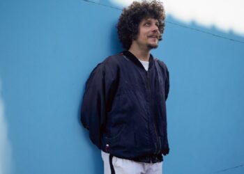 Turnê nacional reúne influências do rock, folk e da música brasileira. Foto: Zabenzi