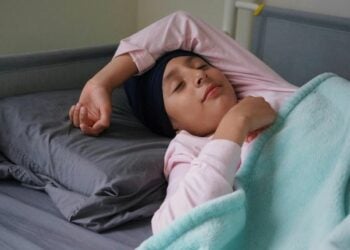 Sono de má qualidade na adolescência impacta aprendizado, memória e saúde mental. Foto: World Sikh Organization of Canada/Pexels.