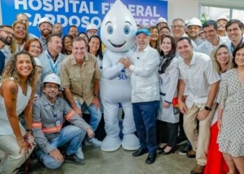 Presidente Lula, ministros Alexandre Padilha (Saúde) e Anielle Franco (Igualdade Racial), e prefeito do Rio, Eduardo Paes, durante inauguração do Centro de Emergência 24h do Hospital Federal Cardoso Fontes, no Rio de Janeiro - Foto: Ricardo Stuckert / PR.