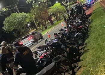 Veículos irregulares foram recolhidos ao pátio do Foztrans após a fiscalização. Foto: Guarda Municipal de Foz do Iguaçu.