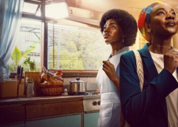 Maria Roa personifica a força da mulher negra na linha de frente da luta de classes. Foto: Divulgação/Netflix.