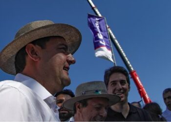 Pesquisa comparou o desempenho de diferentes governadores da mesma sigla nos cenários de primeiro turno. Foto AENPR