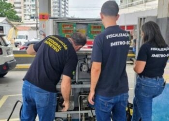 Mais de 100 Procons estaduais e municipais de todo o país para organizar, integrar e ampliar as ações nacionais de fiscalização do mercado de combustíveis já em andamento. Foto: Inmetro.