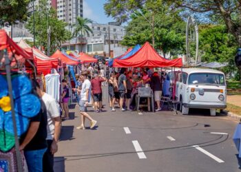Edição noturna no sábado amplia as opções de convivência e lazer comunitário na Avenida JK. Foto: PMFI