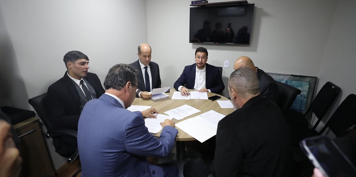 Alep aprova projetos sobre trilhas e proteção animal