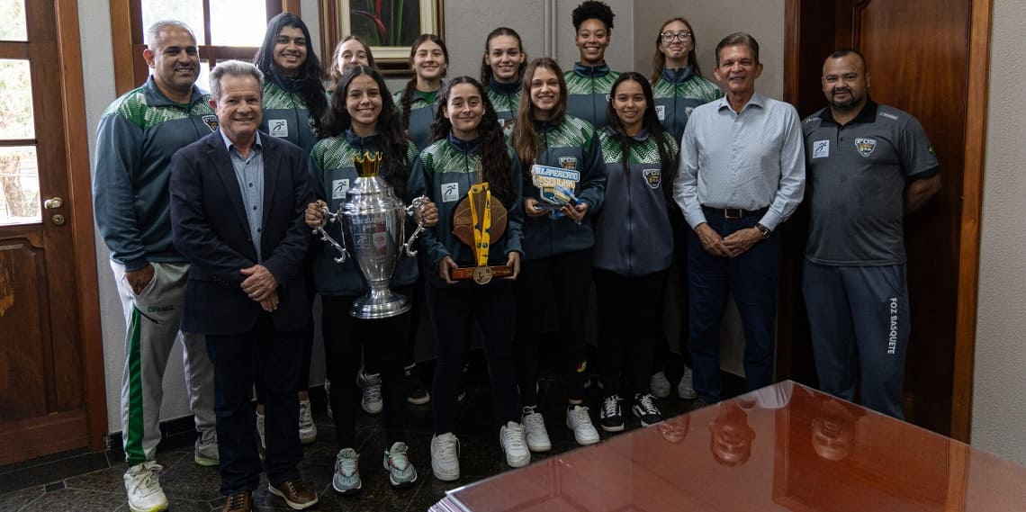 Basquete feminino conquista títulos nacionais e vai ao Mundial