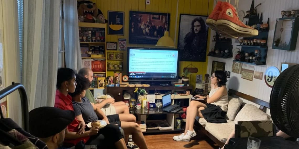 Cinedebate em Foz do Iguaçu discute resistência palestina com filme “Leila e os Lobos”