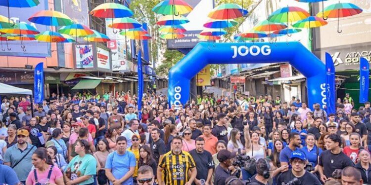 Comércio de Ciudad del Este espera faturar US$ 240 milhões durante a Crazy Week 2026. Foto: Reprodução;Internet.