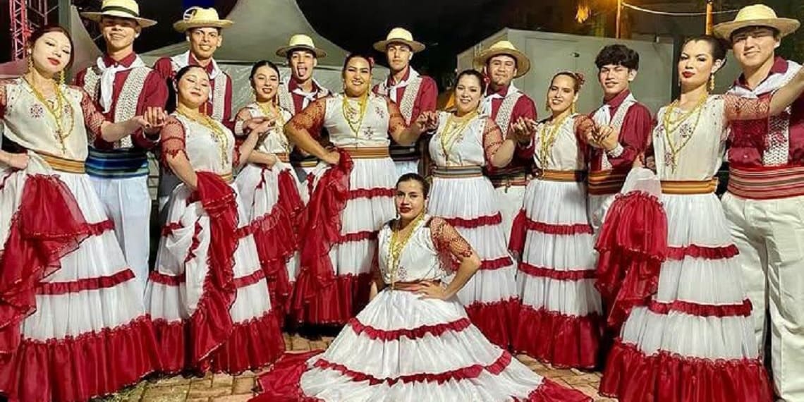 Dia do Povo Paraguaio em Foz do Iguaçu celebra memória da fronteira