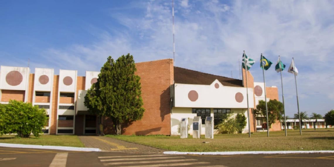 Concurso Unioeste 2026 contempla vagas em Foz do Iguaçu e região
