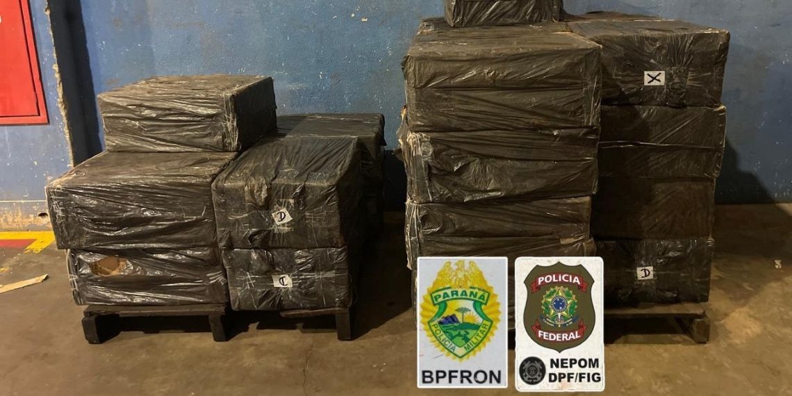 PF e PM descobrem depósito clandestino de cigarros em Foz