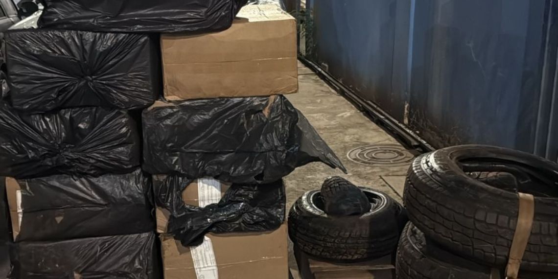 PF e PM apreendem carga de cigarros contrabandeados em Foz