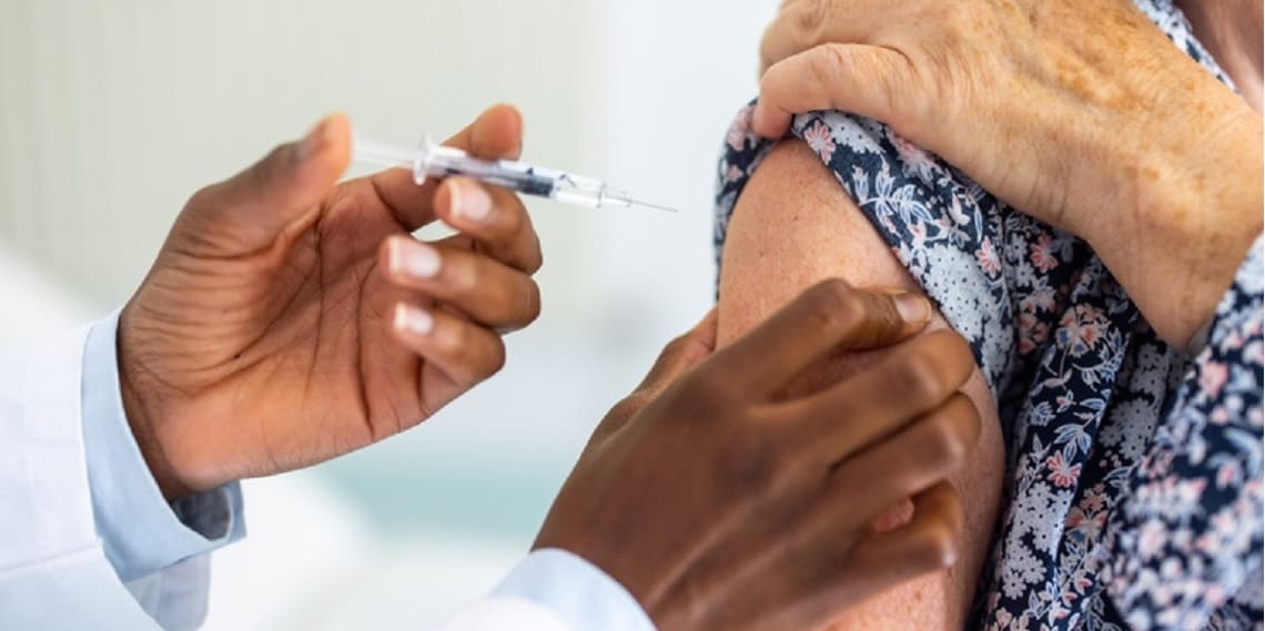 Governo alerta para vacinação contra gripe antes do inverno