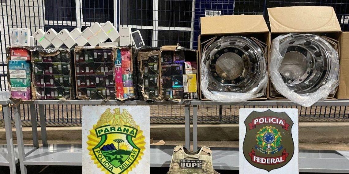 PF e PM apreendem carga ilegal no Rio Paraná