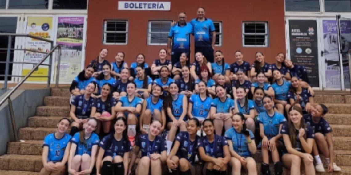 Foz do Iguaçu conquista dois títulos de voleibol na Argentina