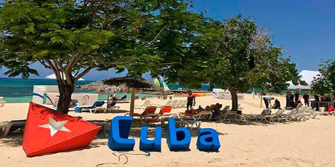 Sanções dos EUA forçam saída de empresas de Cuba