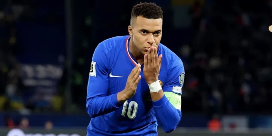 Mbappé enfrenta racismo, bets e extrema direita