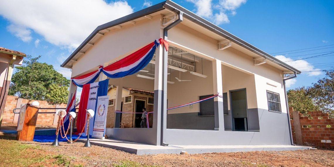 Ciudad del Este inaugura obras em escolas e bairros