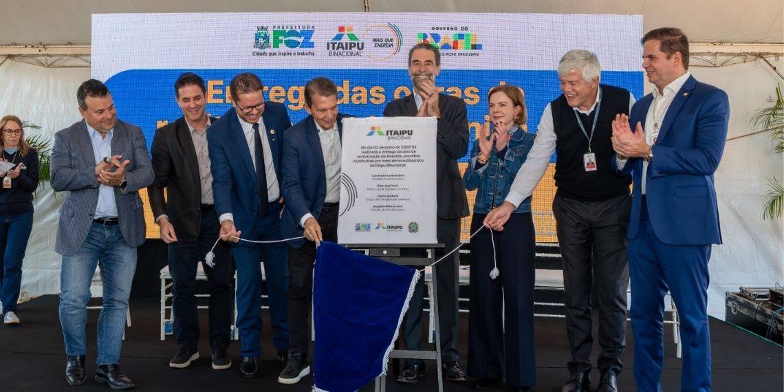 Itaipu entrega revitalização da Avenida JK em Foz do Iguaçu