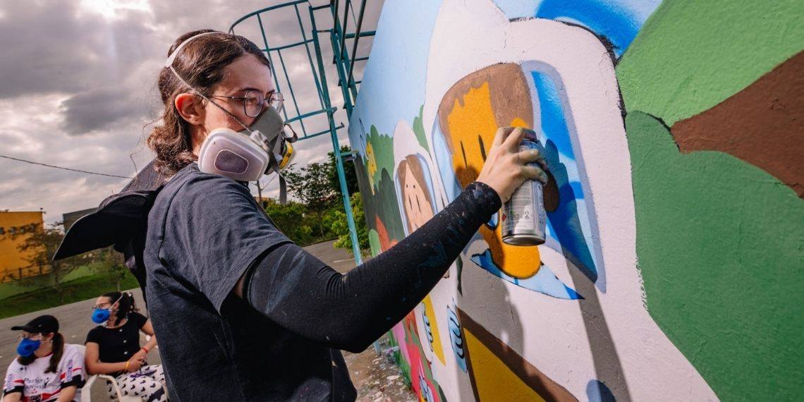 Oficinas de grafite fortalecem identidade cultural no PR e MS