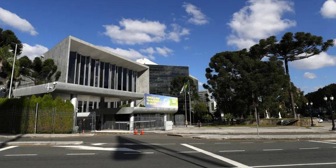 Assembleia debate infância, saúde e direitos das mulheres