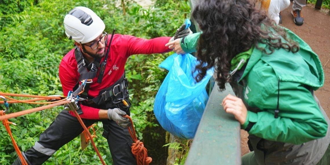 Parque Nacional do Iguaçu retira 360 kg de resíduos do Rio Iguaçu