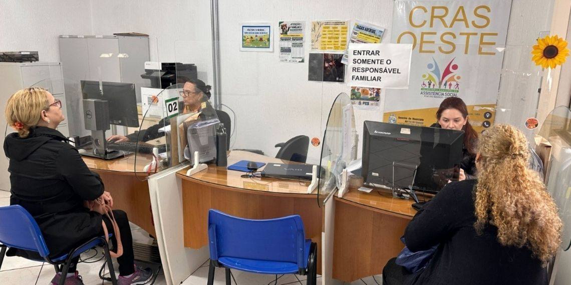 Requerimento questiona atendimento do Cadastro Único em Foz