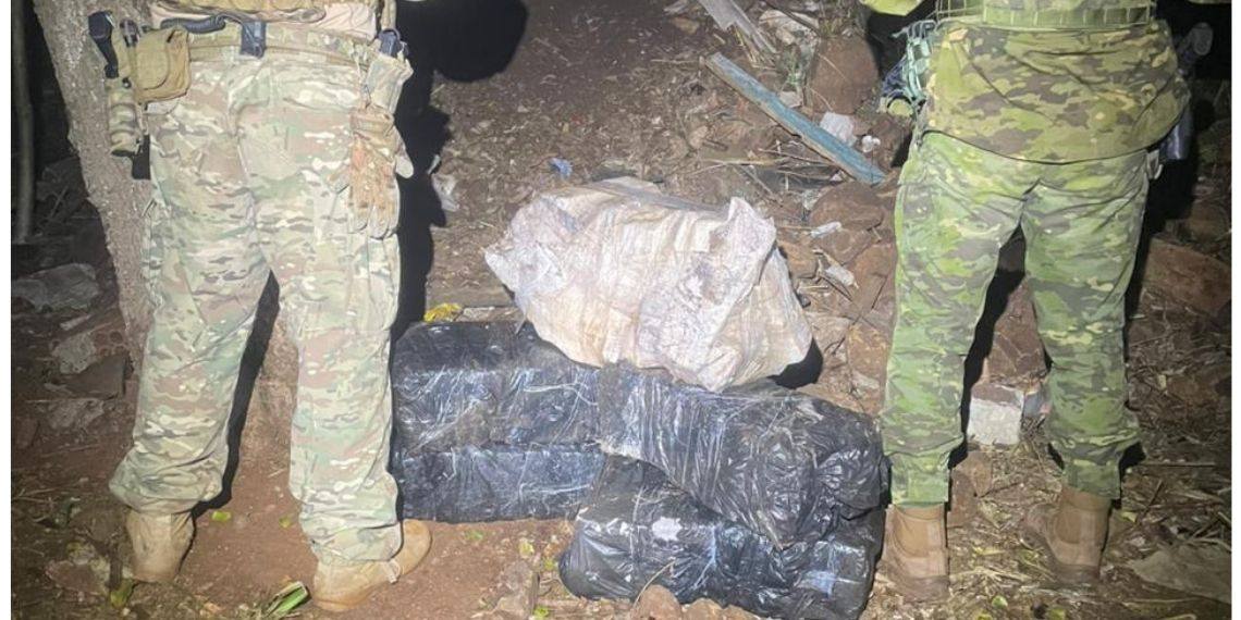 PF e PM apreendem mais de 105 kg de maconha na fronteira