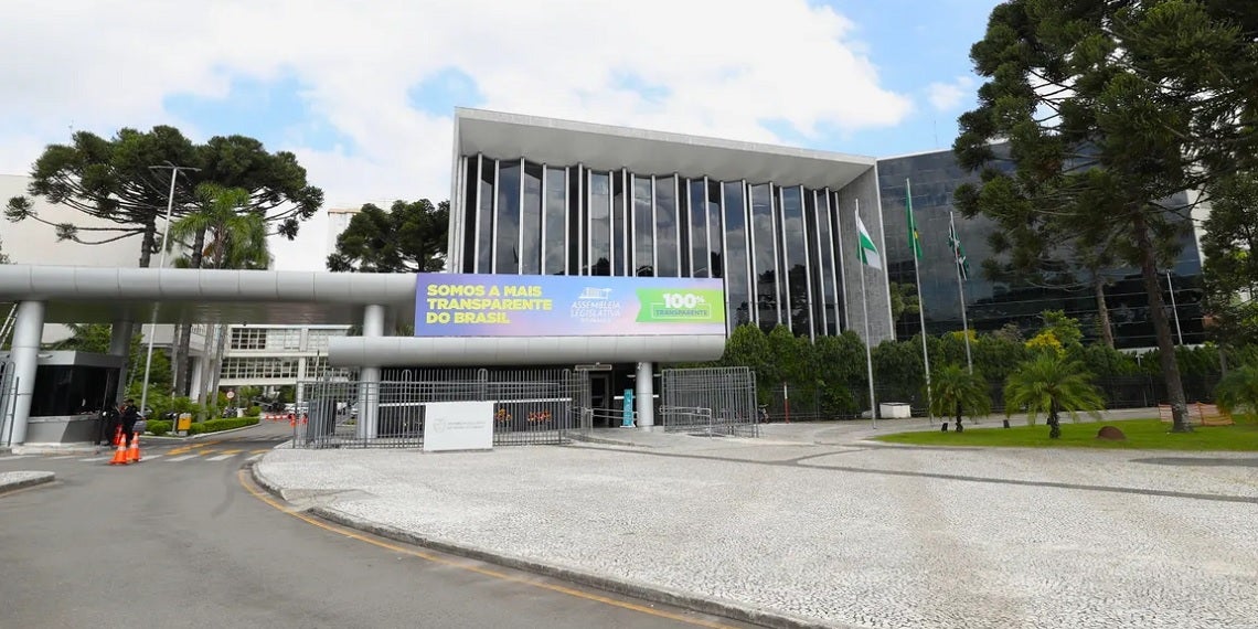 Assembleia debate Rio Iguaçu, saúde e inteligência artificial